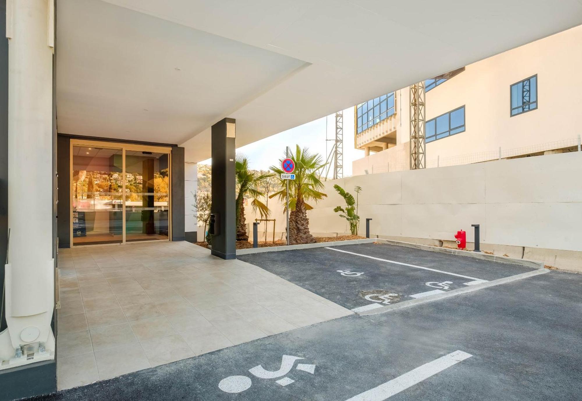 B&B Hotel Nice Stade Riviera ภายนอก รูปภาพ